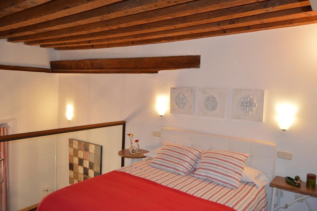 Apartamentos Nuncio Viejo トレド 部屋 写真