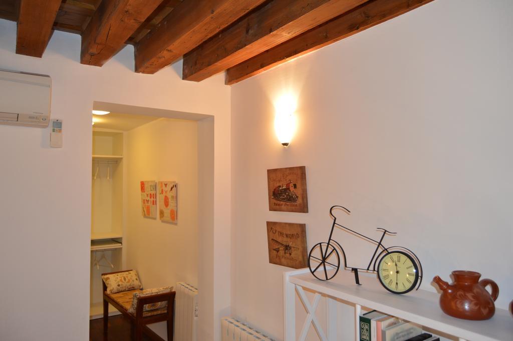 Apartamentos Nuncio Viejo トレド 部屋 写真