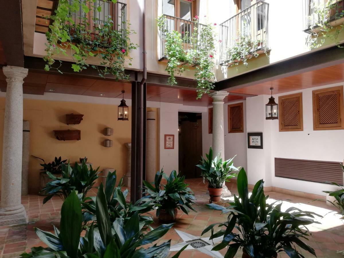 Apartamentos Nuncio Viejo トレド エクステリア 写真